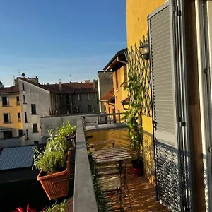 https://apt-white-cactus-house.it-lombardy.com